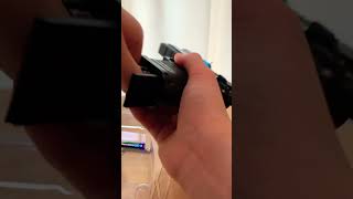 ショットガンのリロードみたいに電池を入れ替えてみた￼。 #サバゲー ＃エアガン＃電池＃かっこいい